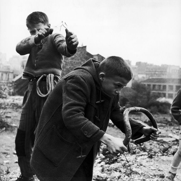 Children Playing In The Streets, Paris