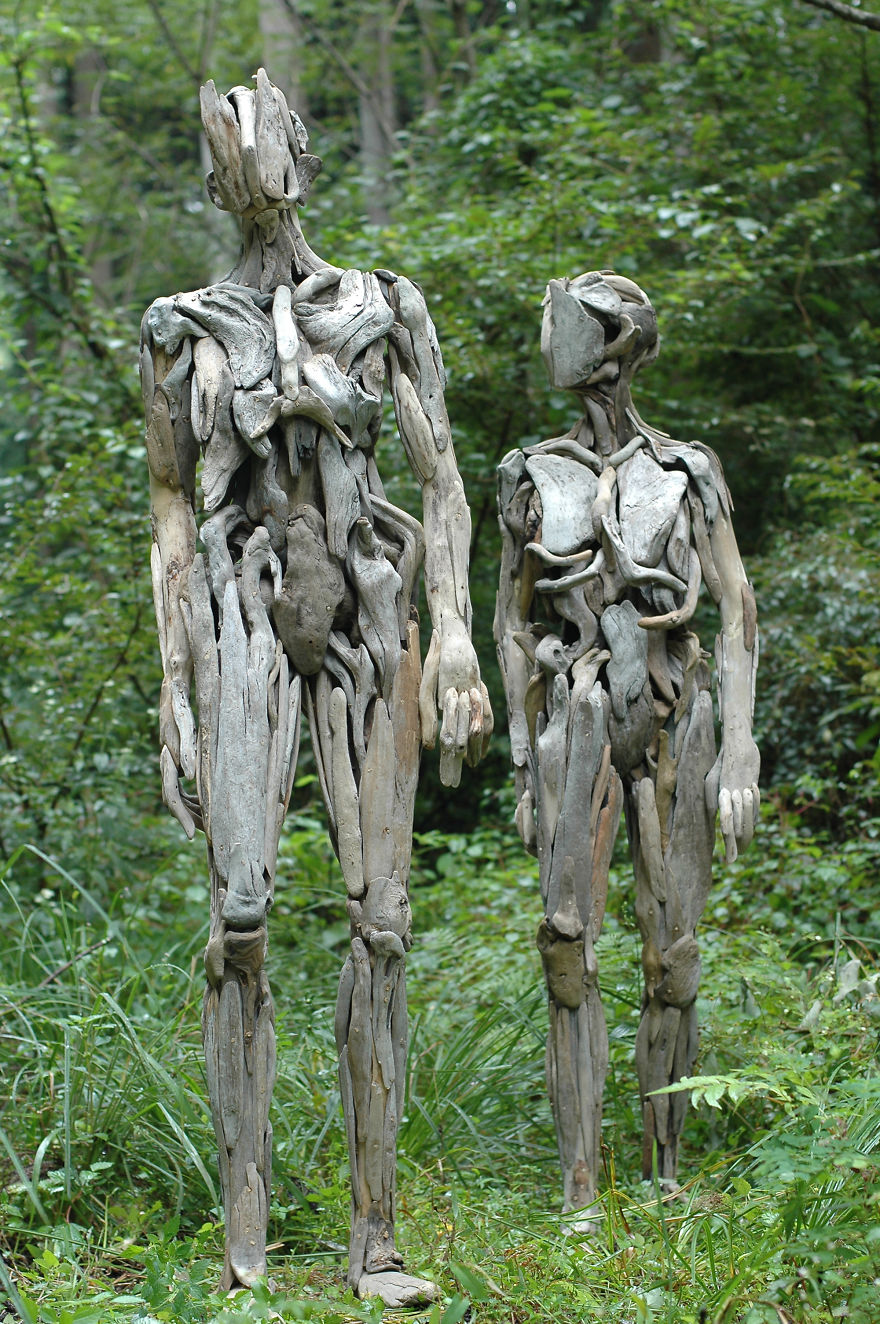 Haunting Driftwood Sculptures By Japanese Artist Nagato Iwasaki Haunting Driftwood Sculptures By Japanese Artist Nagato Iwasaki