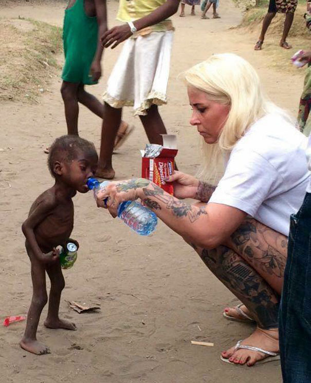nigerian-starving-thirsty-boy-first-day-school-anja-ringgren-loven-8 nigerian-starving-thirsty-boy-first-day-school-anja-ringgren-loven-8