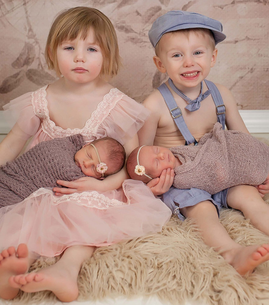 set-of-twins-sibling-photoshoot-13 set-of-twins-sibling-photoshoot-13