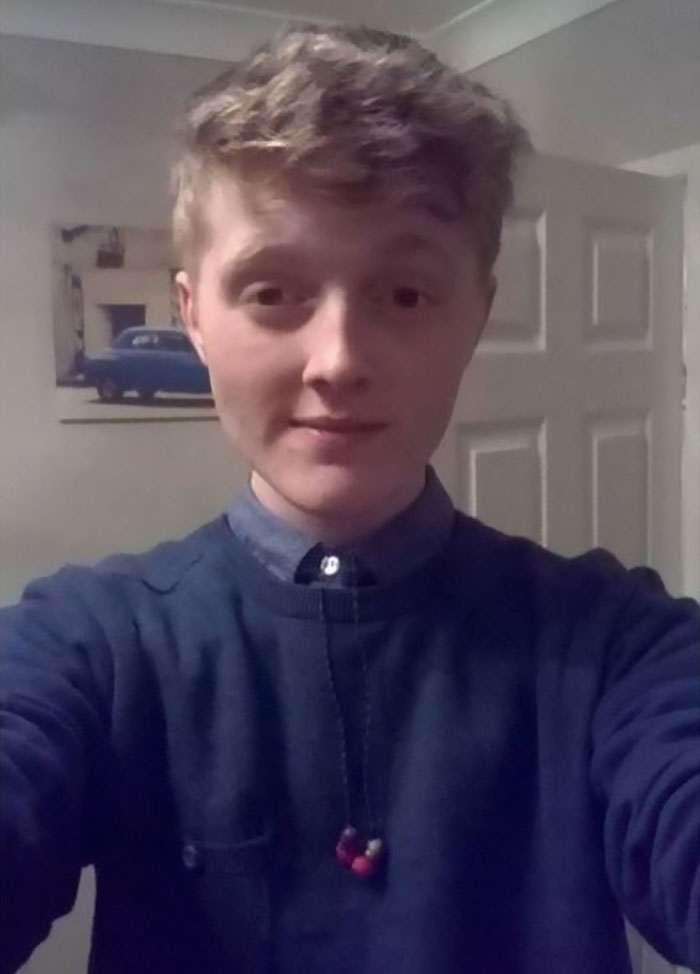 teen-sneaks-vip-band-concert-wikipedia-1