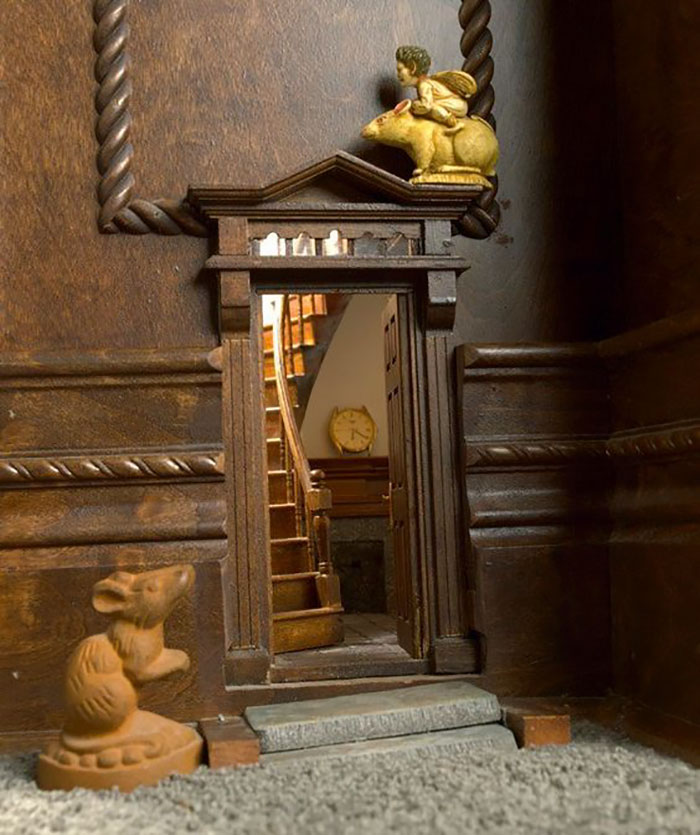 tiny-doors-installation-urban-fairies-jonathan-wright-22