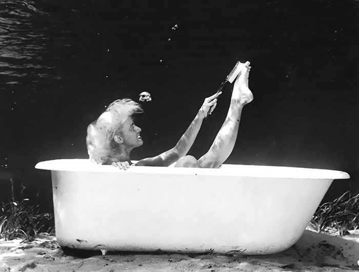 Underwater Pinups Photography