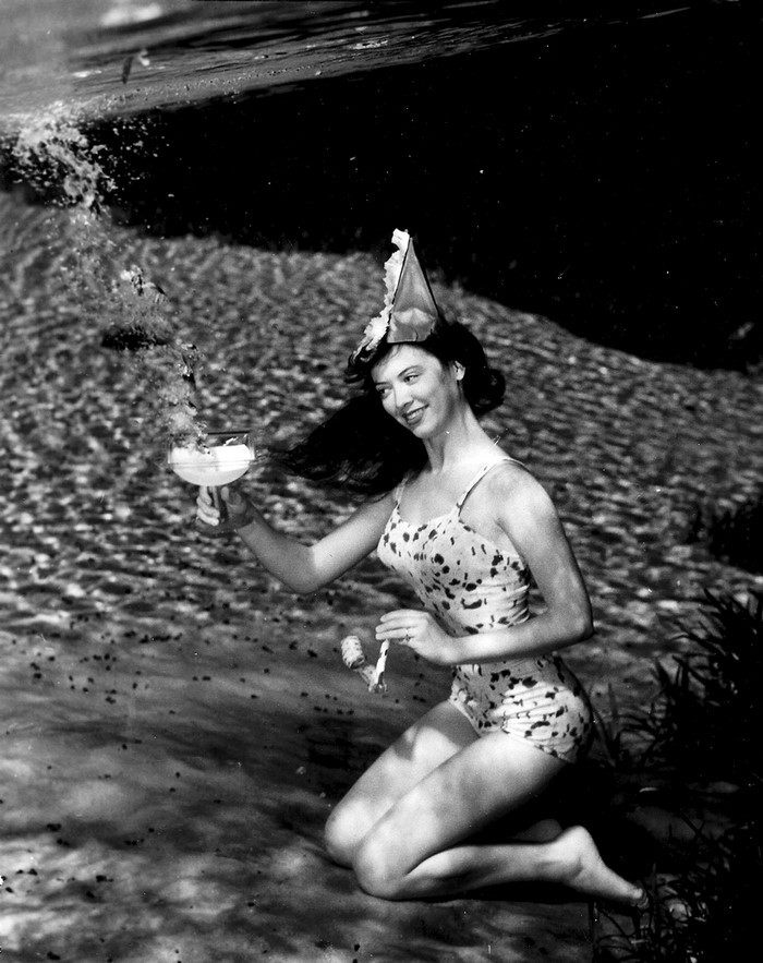 Underwater Pinups Photography