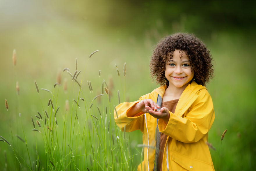 I Photograph Children Outdoors To Showcase Great Britain's Incredible Colourful Seasons