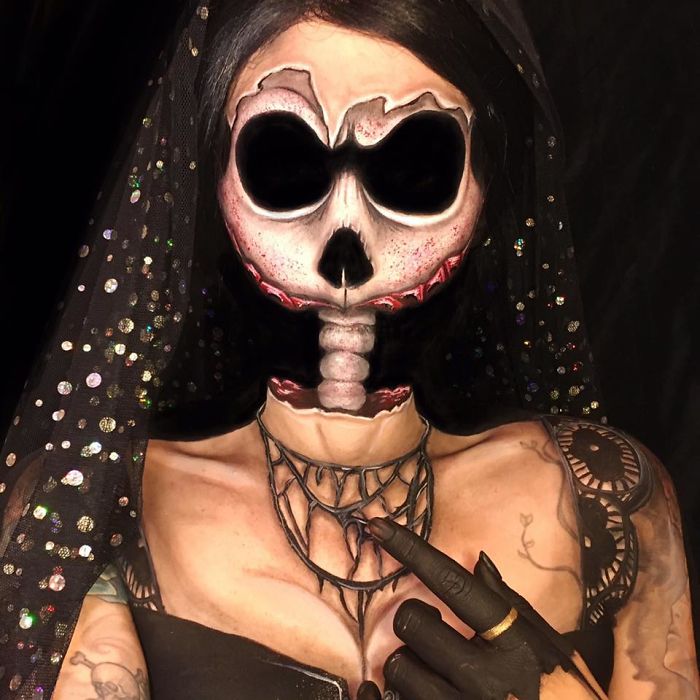 I Spend 10-20 Hours At A Time Turning Myself Into Different Characters