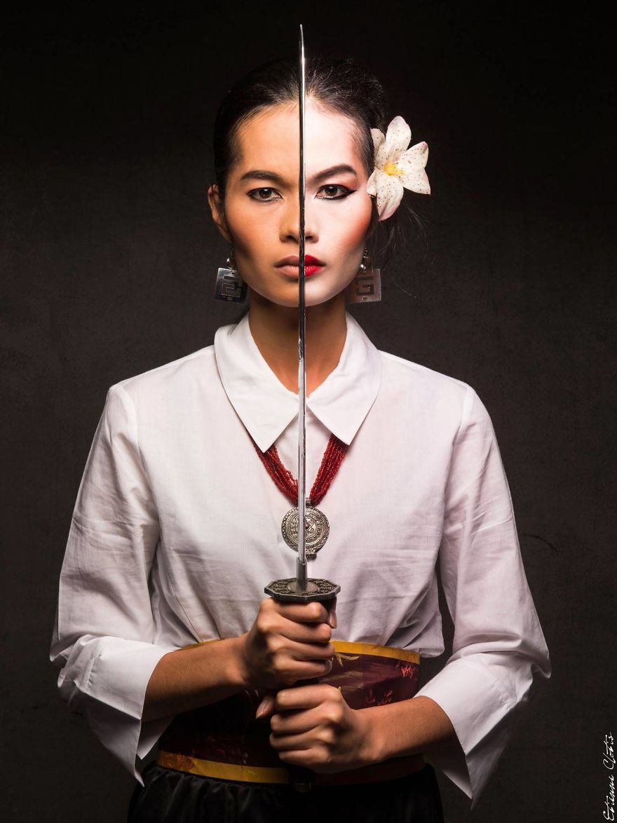 I Put Disney Princesses Somewhere Between Their World And Ours I Put Disney Princesses Somewhere Between Their World And Ours