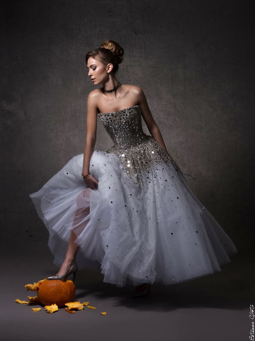 I Put Disney Princesses Somewhere Between Their World And Ours I Put Disney Princesses Somewhere Between Their World And Ours