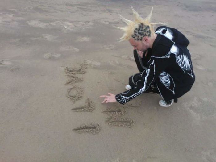 Me 10 Years Ago When I Still Listern To The Same Bands, Maybe More Now. But Having A Kid Made Me Dress More Casual (black Skinny Jeans And A T Shirt) And My Mohawk Is Akways Down Because I Dont Have The Time To Di My Hair.