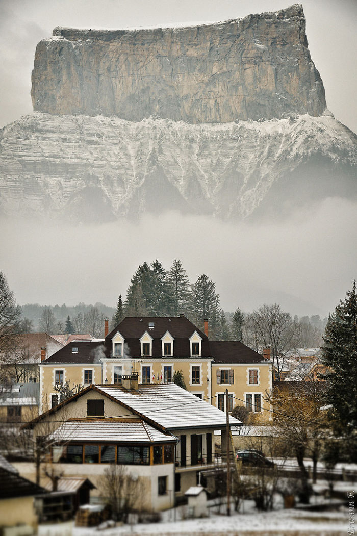 Mont Aiguille Et Chichilianne
