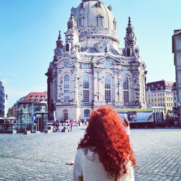 I Turn My Back To The Camera When I See Something Beautiful I Turn My Back To The Camera When I See Something Beautiful