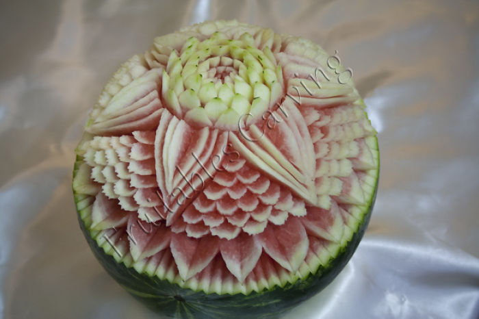 Carvings From Fruit And Vegetables