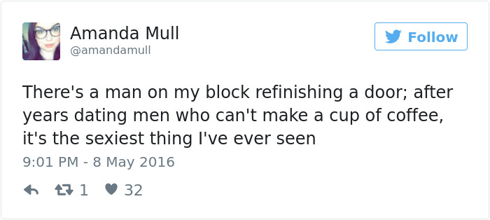 Tweet about dating humor, featuring a witty observation on a man refinishing a door.