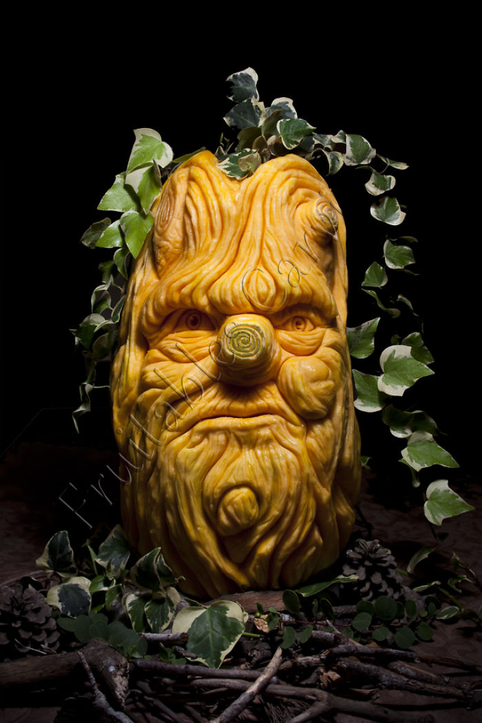 Carvings From Fruit And Vegetables