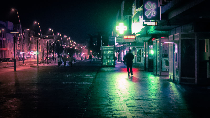 My Hometown Looks Incredible Eerie During Winter Nights My Hometown Looks Incredible Eerie During Winter Nights