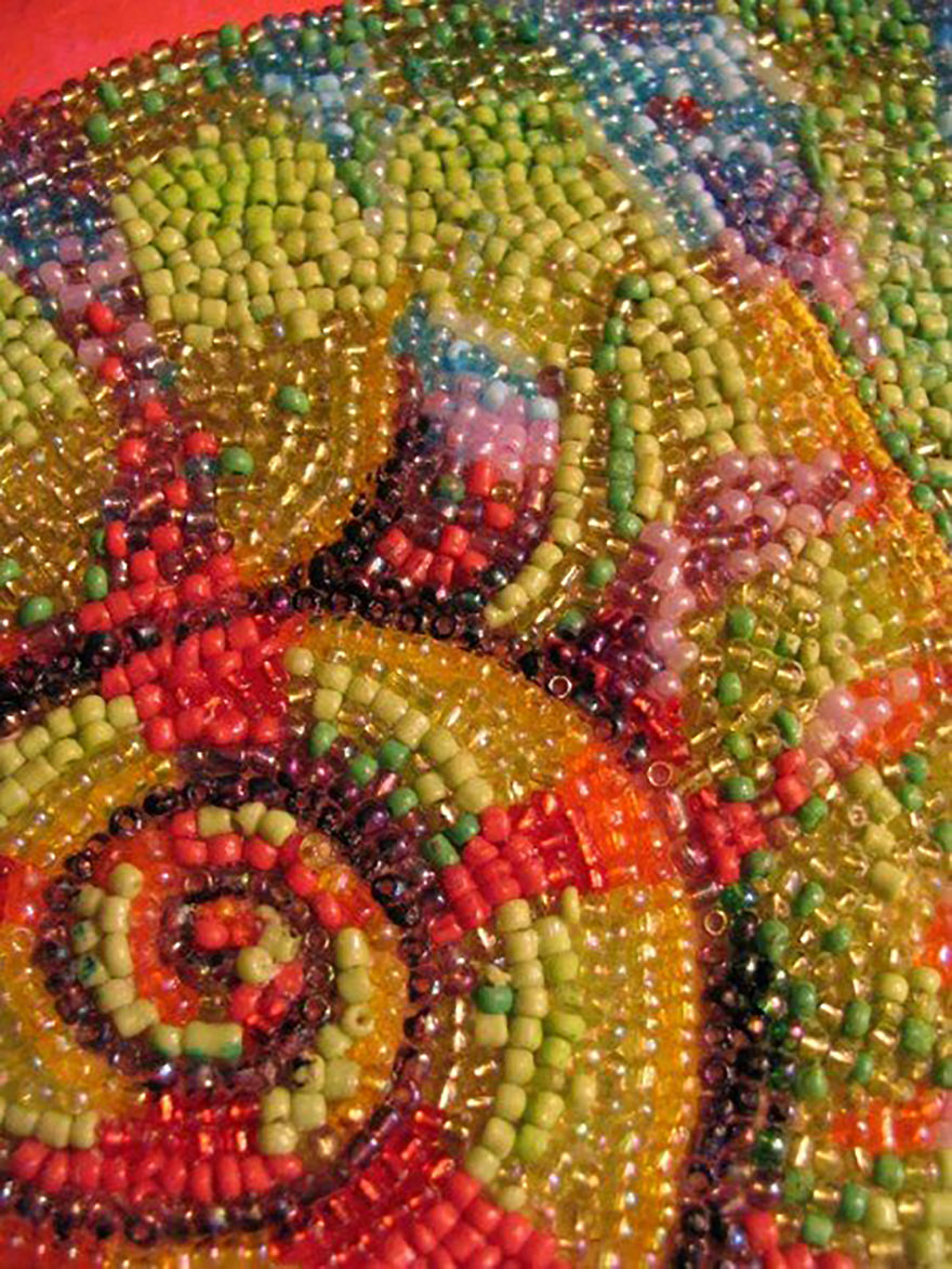 I Made These Chameleons Out Of Thousands Of Glass Beads I Made These Chameleons Out Of Thousands Of Glass Beads