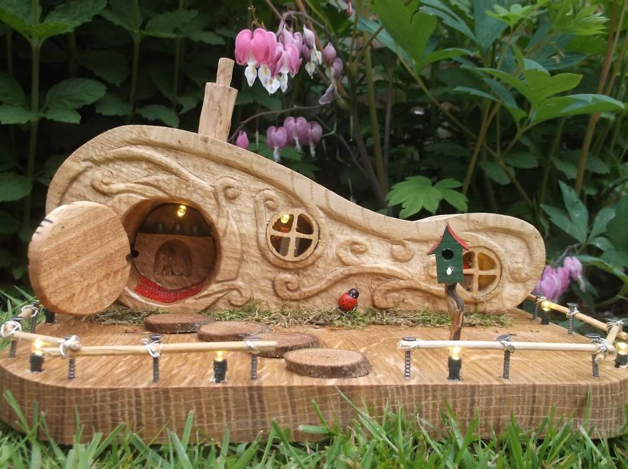 I Keep Finding Nice Pieces Of Wood In The Park, So I Decided To Recycle Them For Something Magical I Keep Finding Nice Pieces Of Wood In The Park, So I Decided To Recycle Them For Something Magical