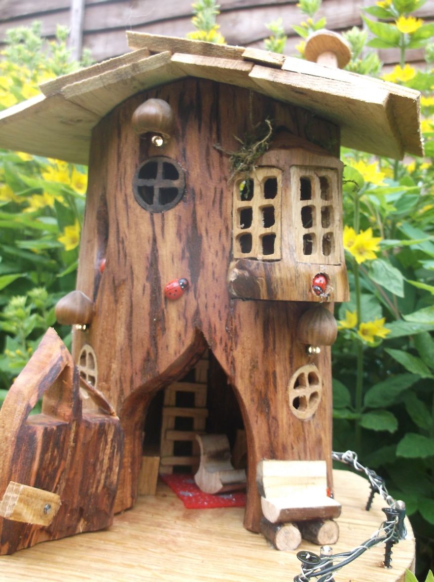 I Keep Finding Nice Pieces Of Wood In The Park, So I Decided To Recycle Them For Something Magical I Keep Finding Nice Pieces Of Wood In The Park, So I Decided To Recycle Them For Something Magical