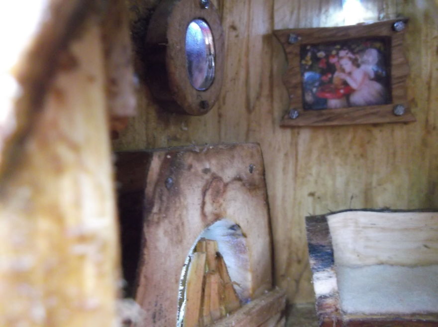 I Keep Finding Nice Pieces Of Wood In The Park, So I Decided To Recycle Them For Something Magical I Keep Finding Nice Pieces Of Wood In The Park, So I Decided To Recycle Them For Something Magical