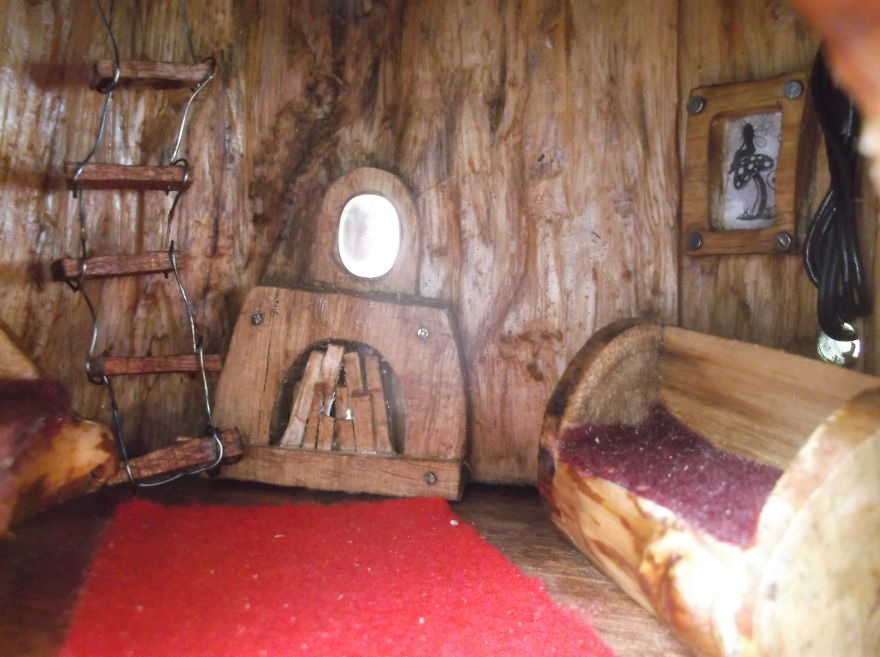 I Keep Finding Nice Pieces Of Wood In The Park, So I Decided To Recycle Them For Something Magical I Keep Finding Nice Pieces Of Wood In The Park, So I Decided To Recycle Them For Something Magical