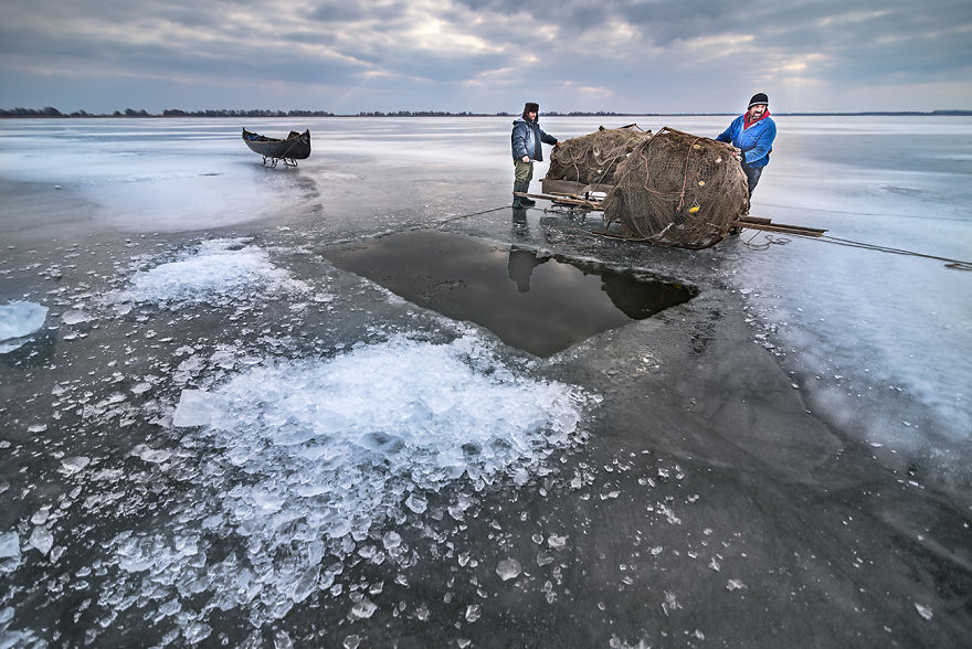 The Undiscovered Beauty Of Romania Expressed In Ice Fishing Pictures The Undiscovered Beauty Of Romania Expressed In Ice Fishing Pictures