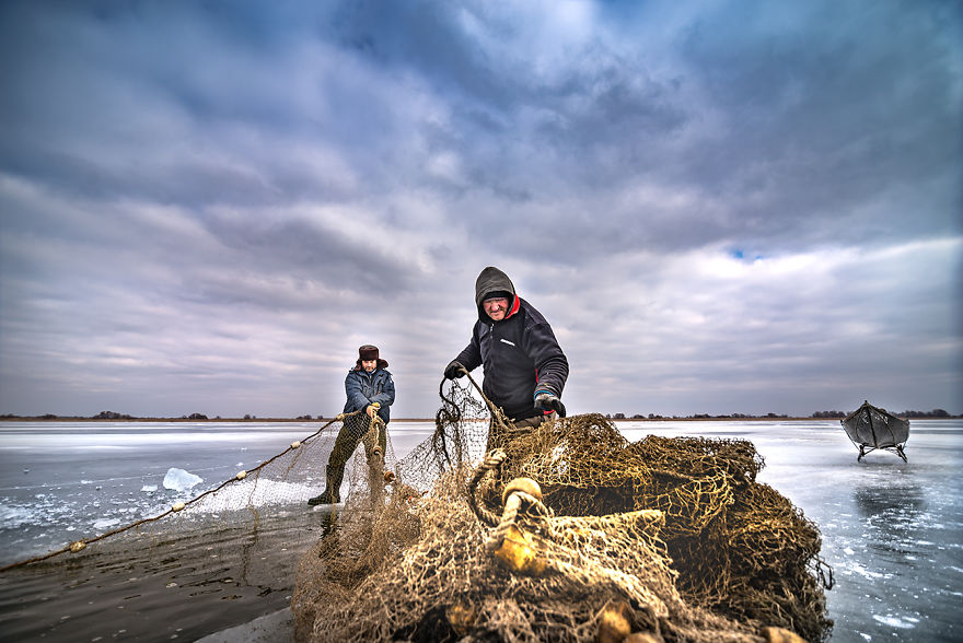 The Undiscovered Beauty Of Romania Expressed In Ice Fishing Pictures The Undiscovered Beauty Of Romania Expressed In Ice Fishing Pictures