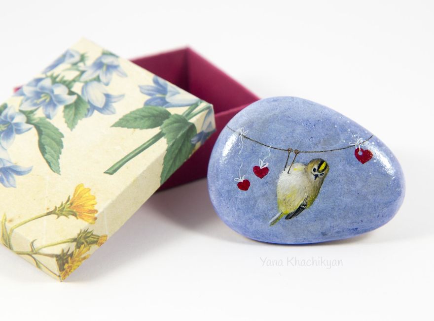 Oil Paintings On Stones