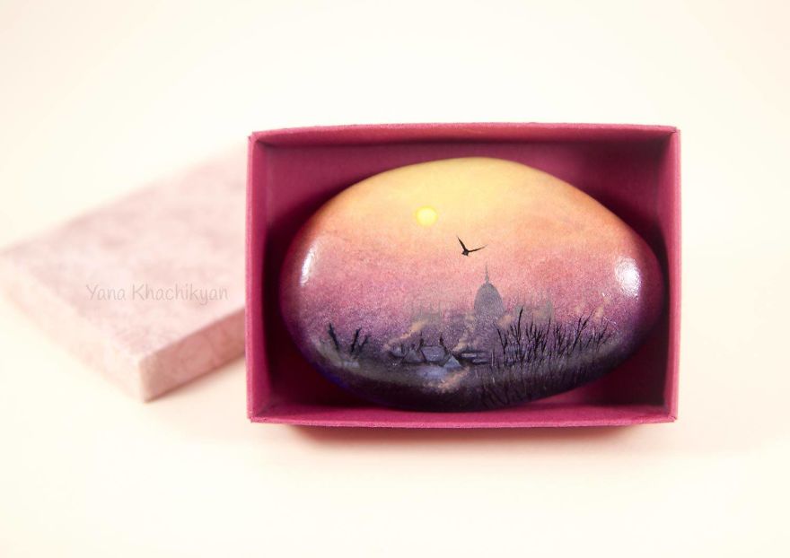 Oil Paintings On Stones