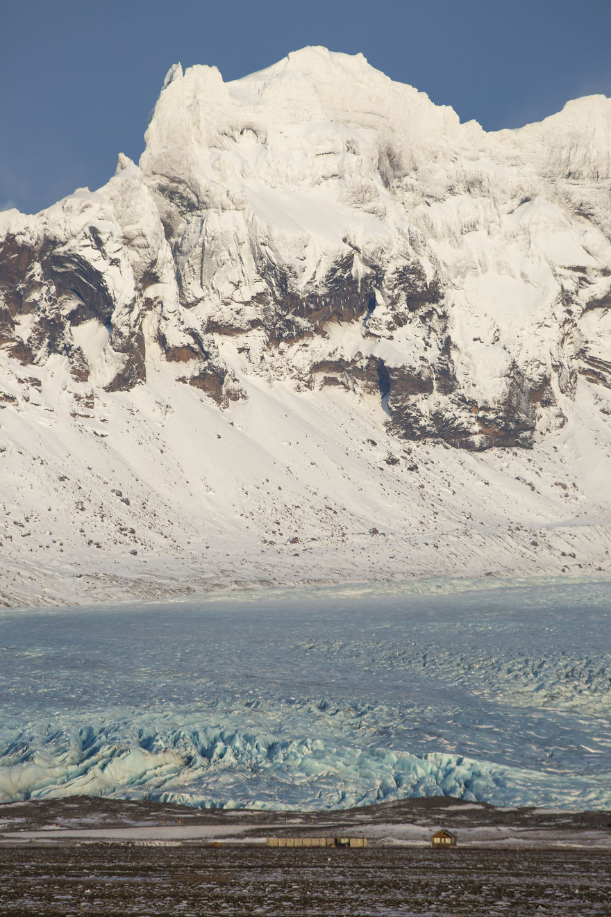 I Spent 2 Freezing Weeks Sleeping In The Car To Capture These Photos Of Iceland In Mid Winter