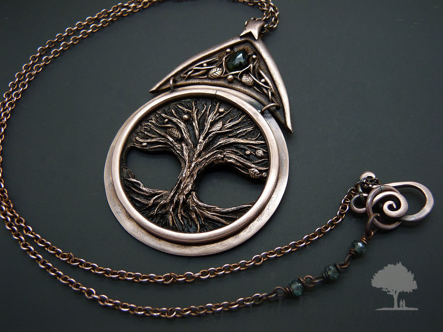 I Collect Talents And Show Their Amazing Artworks To People I Collect Talents And Show Their Amazing Artworks To People