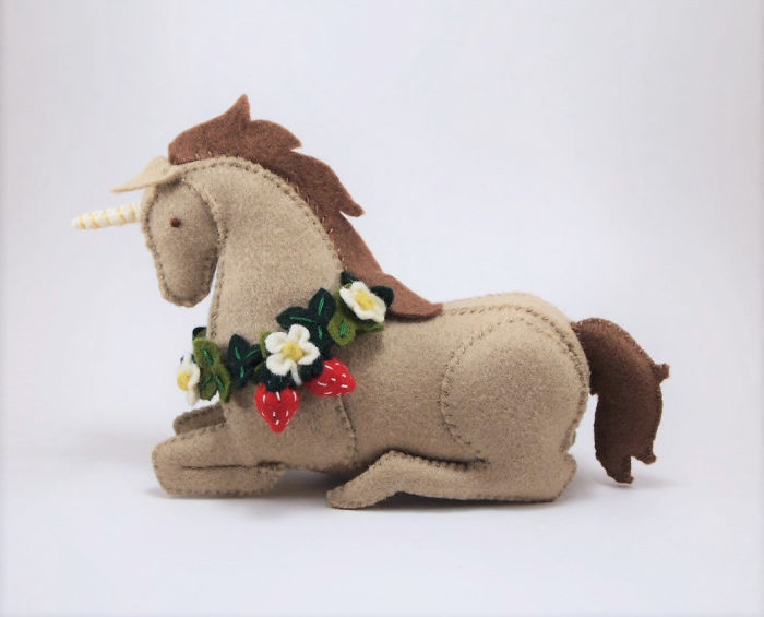 I Create One-of-a-kind Animals Out Of Wool Felt