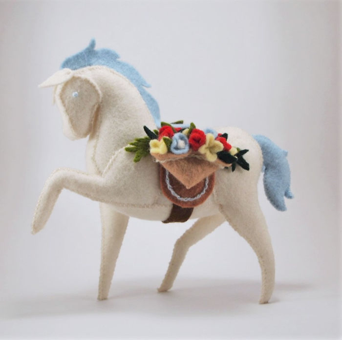 I Create One-of-a-kind Animals Out Of Wool Felt