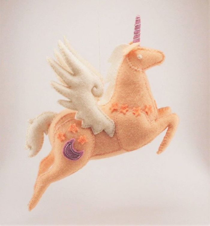 I Create One-of-a-kind Animals Out Of Wool Felt
