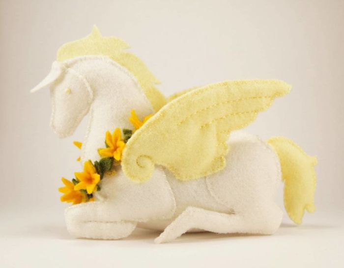 I Create One-of-a-kind Animals Out Of Wool Felt