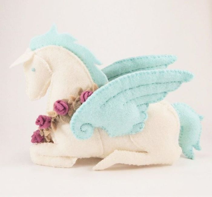 I Create One-of-a-kind Animals Out Of Wool Felt