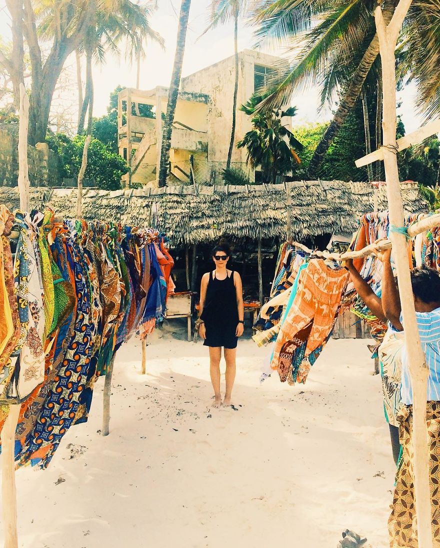 Point 76 // Vivianne's // Kenya