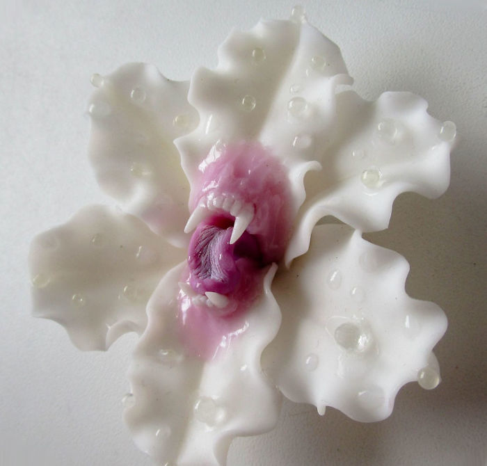 I Make Delicate Carnivorous Flowers (carnifloras Or Fleeth) Using Polymer Clay And Natural Gems