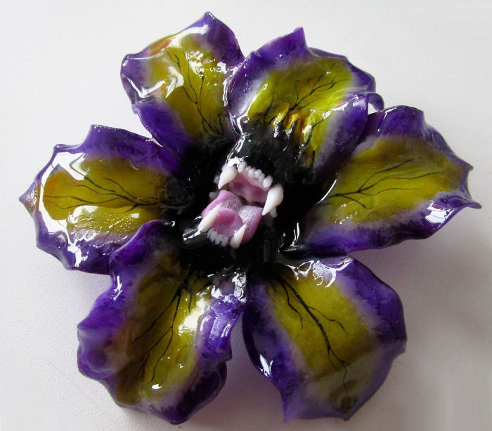 I Make Delicate Carnivorous Flowers (carnifloras Or Fleeth) Using Polymer Clay And Natural Gems