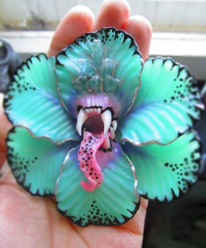 I Make Delicate Carnivorous Flowers (carnifloras Or Fleeth) Using Polymer Clay And Natural Gems