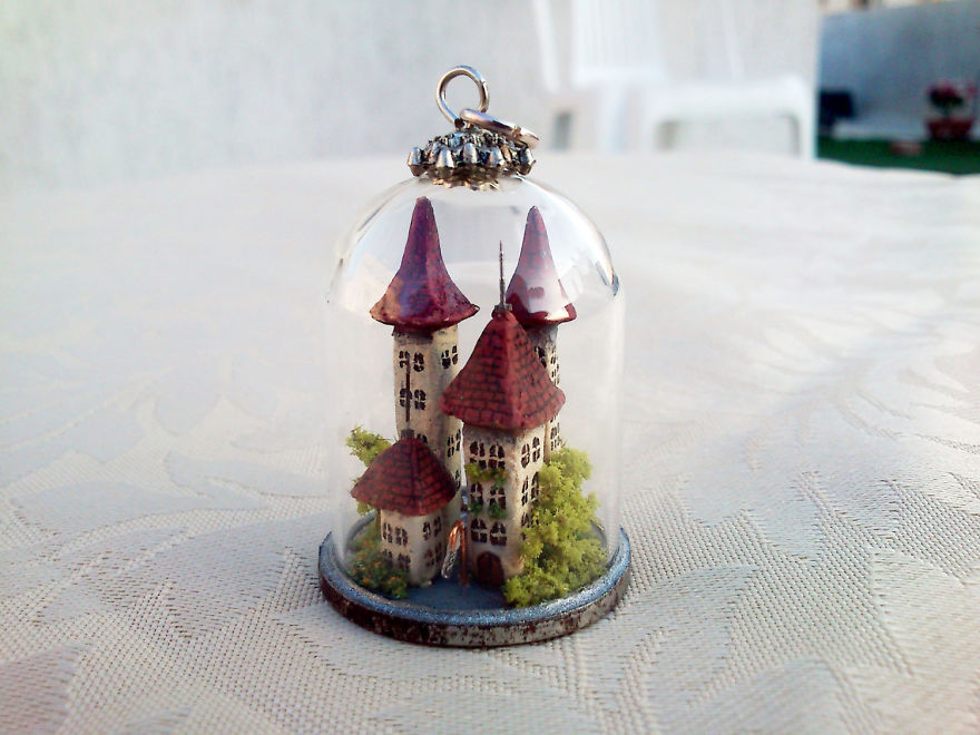 I Make Entire Miniature Worlds Inside Pieces Of Jewelry