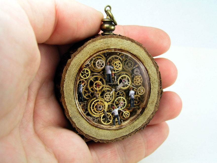 I Make Entire Miniature Worlds Inside Pieces Of Jewelry