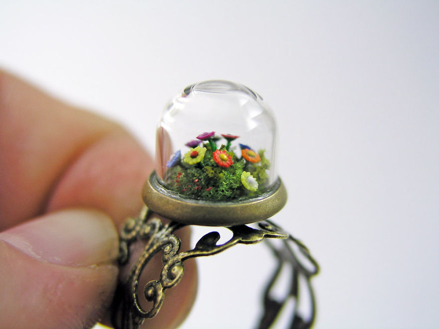 I Make Entire Miniature Worlds Inside Pieces Of Jewelry