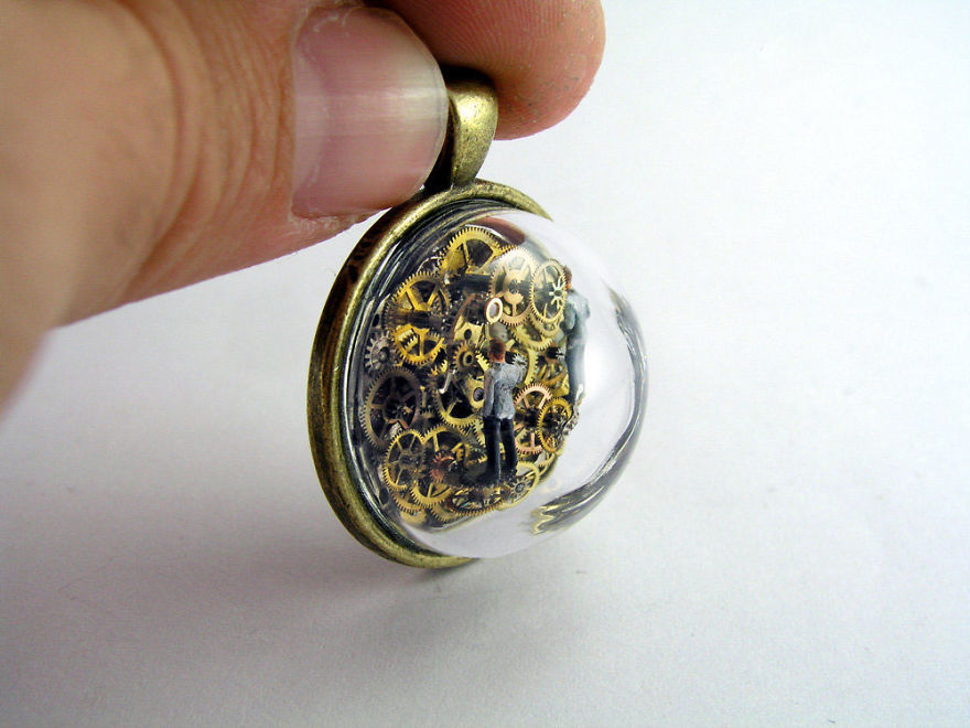 I Make Entire Miniature Worlds Inside Pieces Of Jewelry