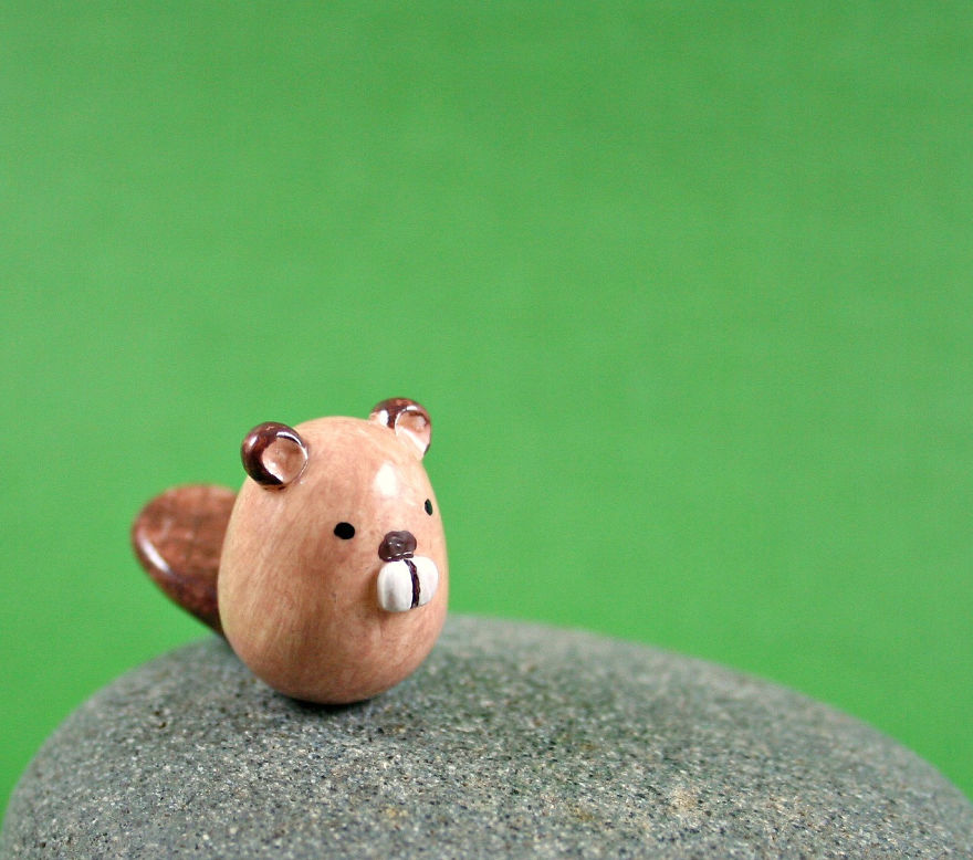 I Make Miniature Minimalist Ceramic Animals With A Touch Of Whimsy And Individual Personalities