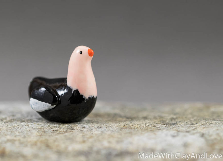 I Make Miniature Minimalist Ceramic Animals With A Touch Of Whimsy And Individual Personalities