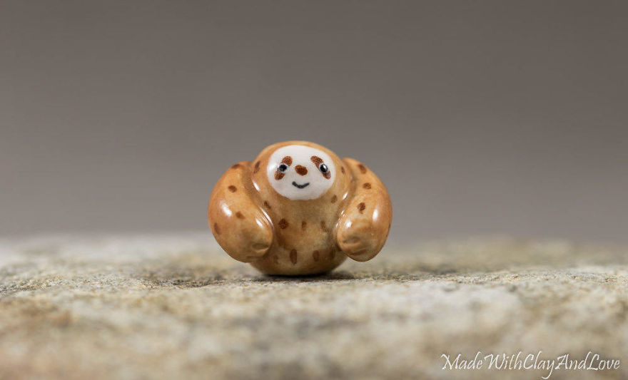 I Make Miniature Minimalist Ceramic Animals With A Touch Of Whimsy And Individual Personalities