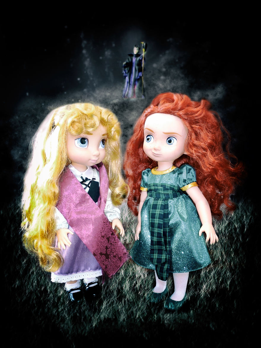 I Photographed Disney's Princess Dolls, Just To Have Some Fun
