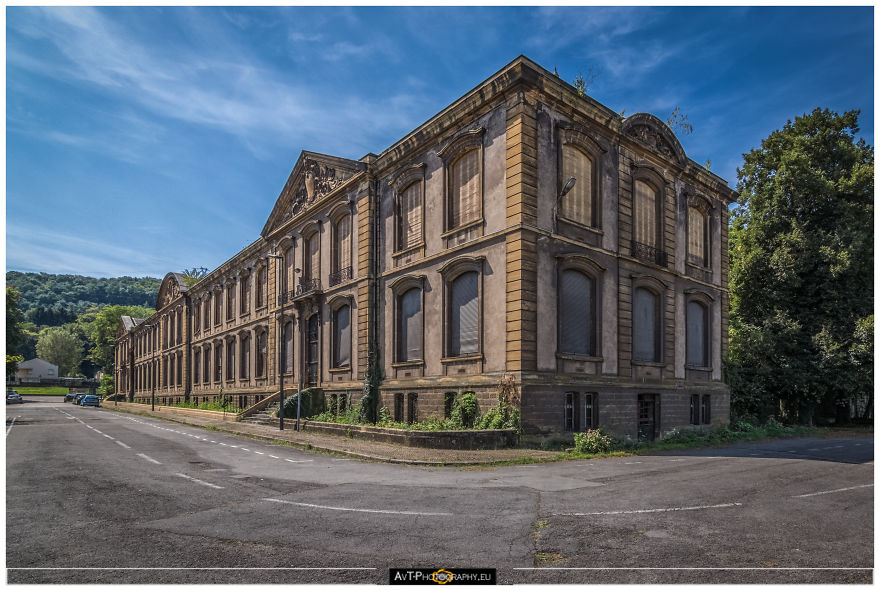 Old Administration Office Out Of Office