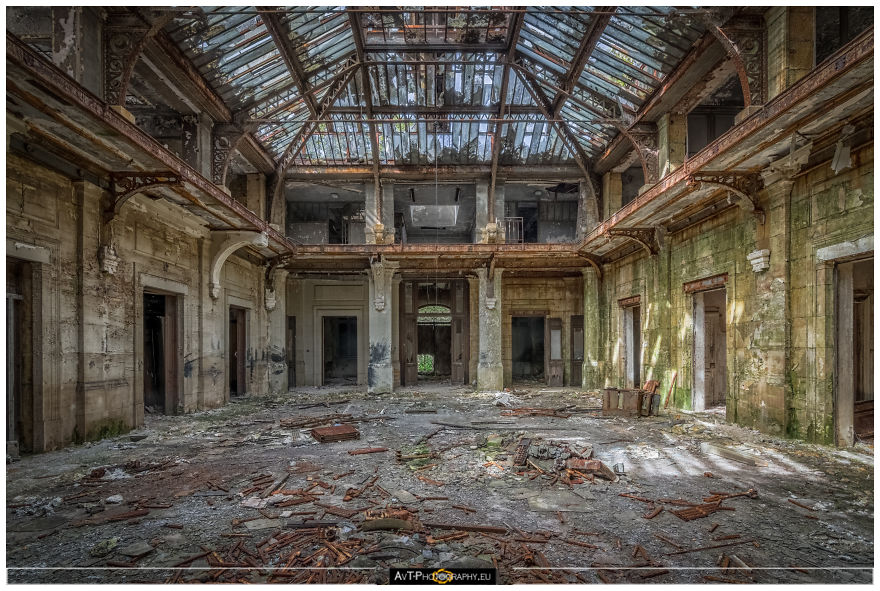 Old Administration Office Out Of Office