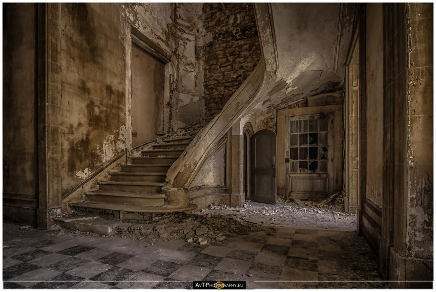 Old Administration Office Out Of Office